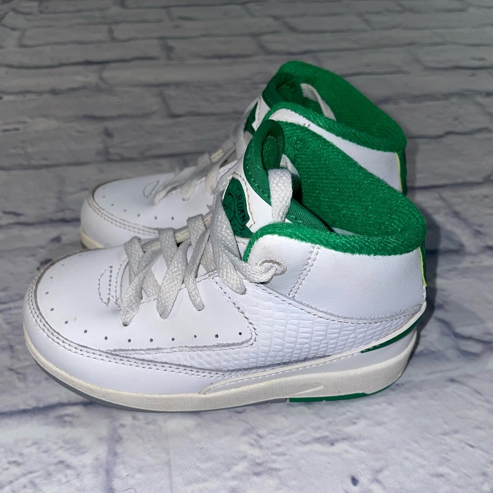 Jordan Retro 2 Lucky Green (TD). Size 7c